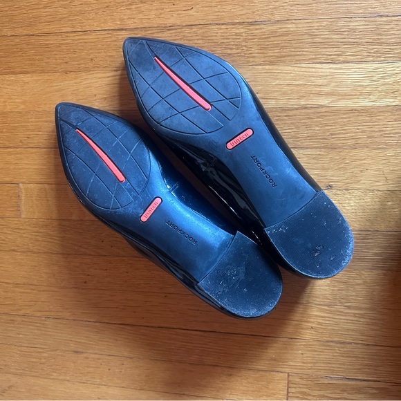 Rockport Black Patent Leather Pointed Toe Ballet Flats, Size 9.5 - Picture 5 of 5